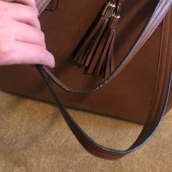 Calvin Klein REVERSIBLE Leather Tote Bag - Picture 6 of 8